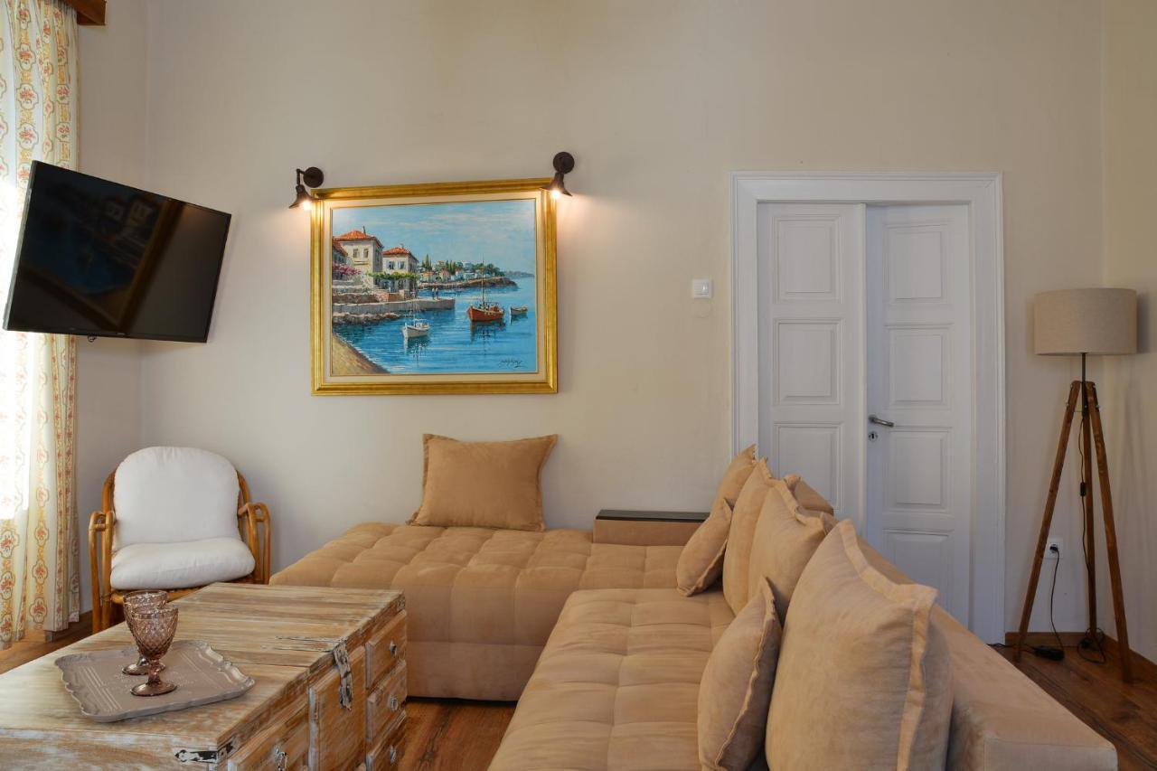 The Veranda Of Gavrion-Exclusive, Centrally Located With Seaview Экстерьер фото